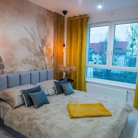 Nowoczesny Apartament Ludova Biskupiec  Eksteriør billede
