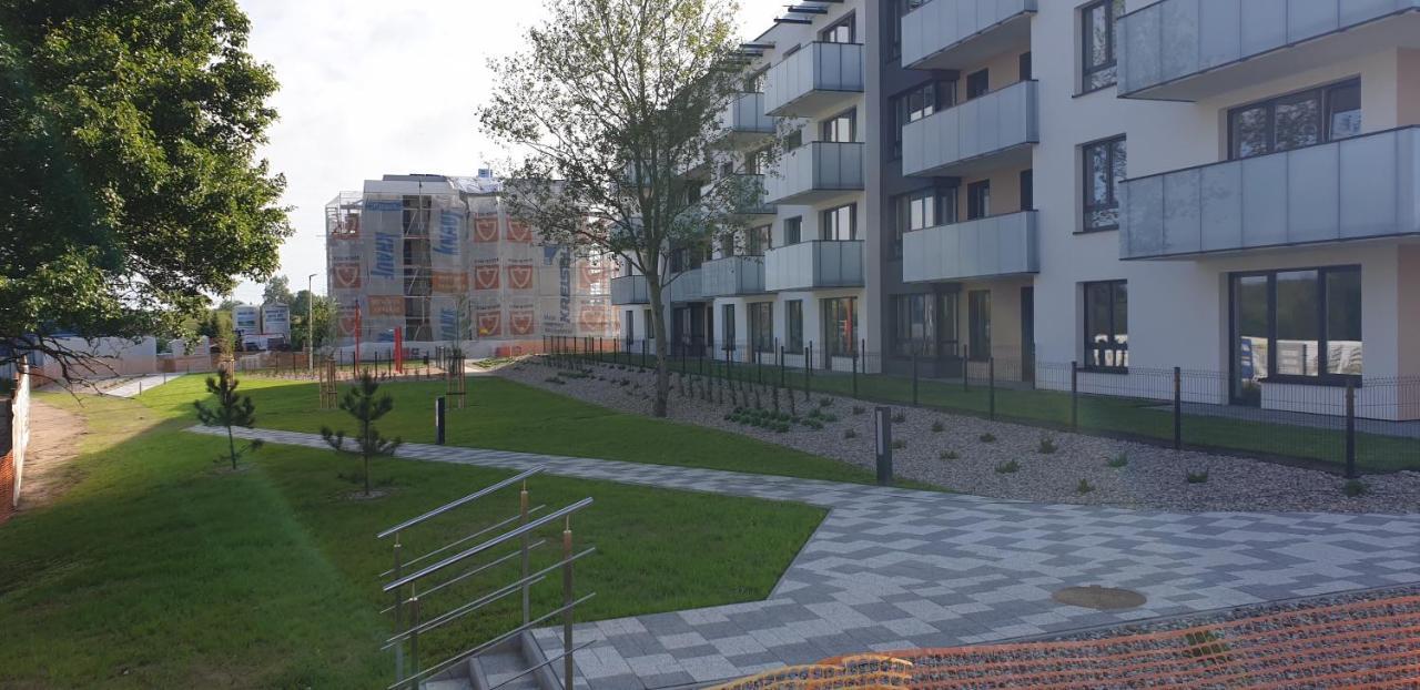Nowoczesny Apartament Ludova Biskupiec  Eksteriør billede