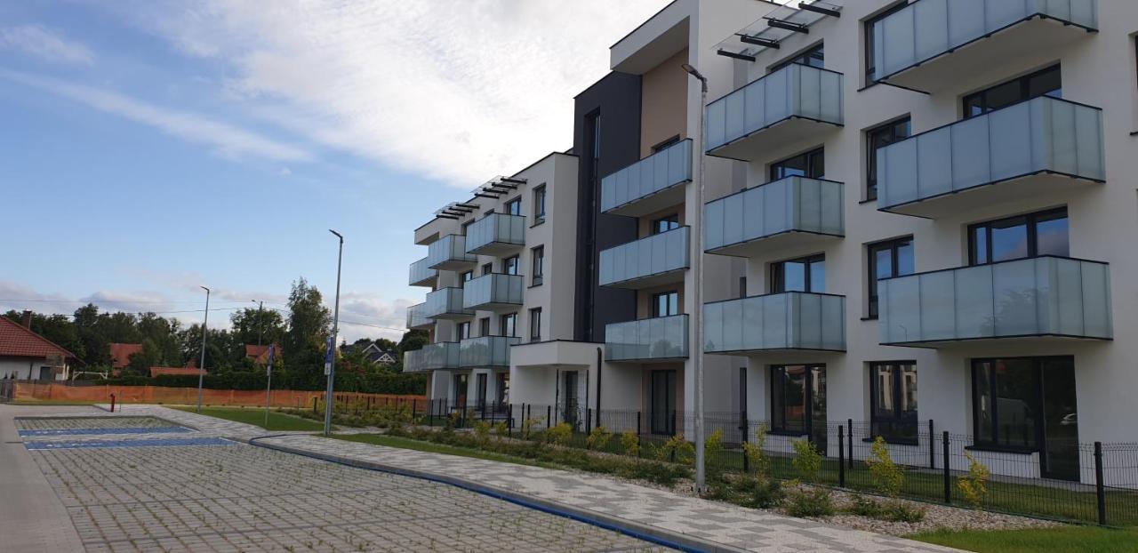 Nowoczesny Apartament Ludova Biskupiec  Eksteriør billede